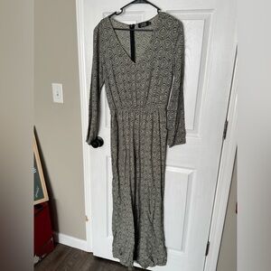 Luxe Black and Gray Patterned Long Sleeve Dress